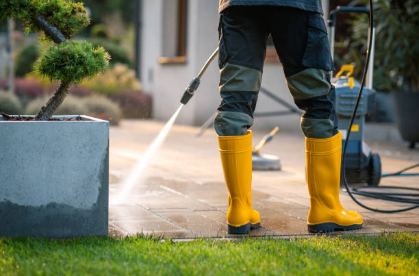 Best Garage Pressure Washing  in Ukiah, CA